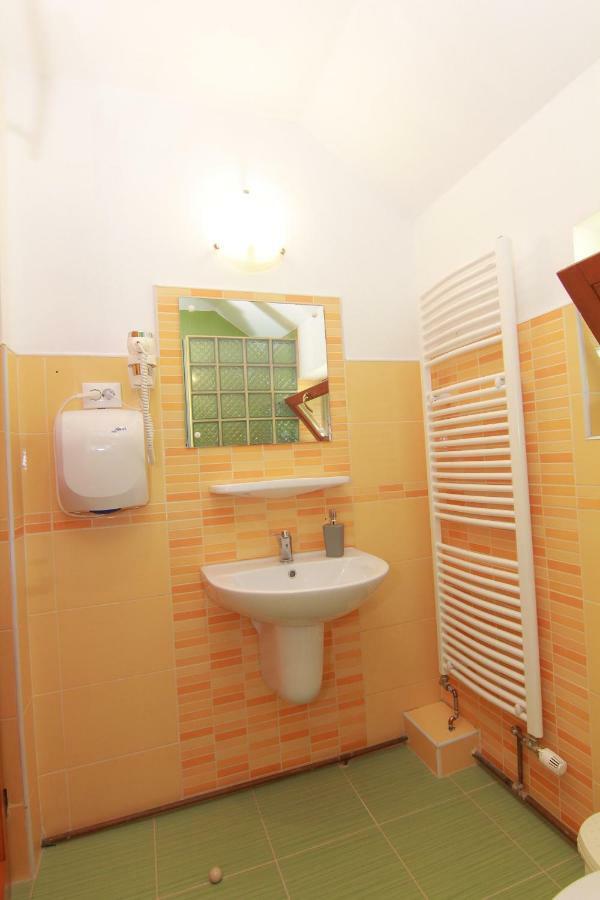 Raza Soarelui Apartment Sovata Ngoại thất bức ảnh