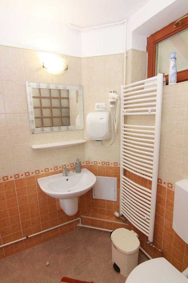 Raza Soarelui Apartment Sovata Ngoại thất bức ảnh